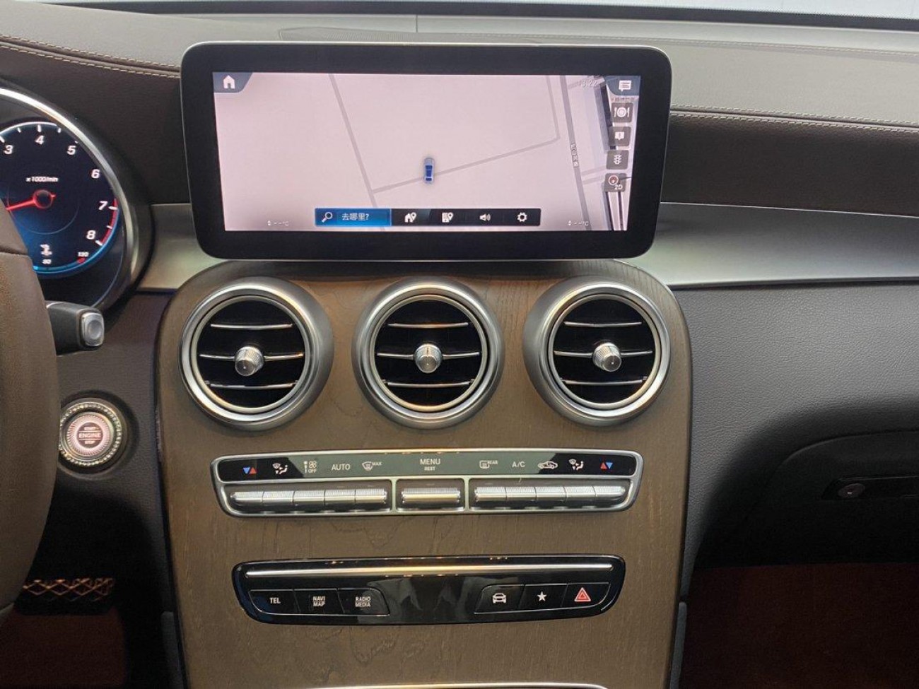 Mercedes-Benz GLC 300 L 2022