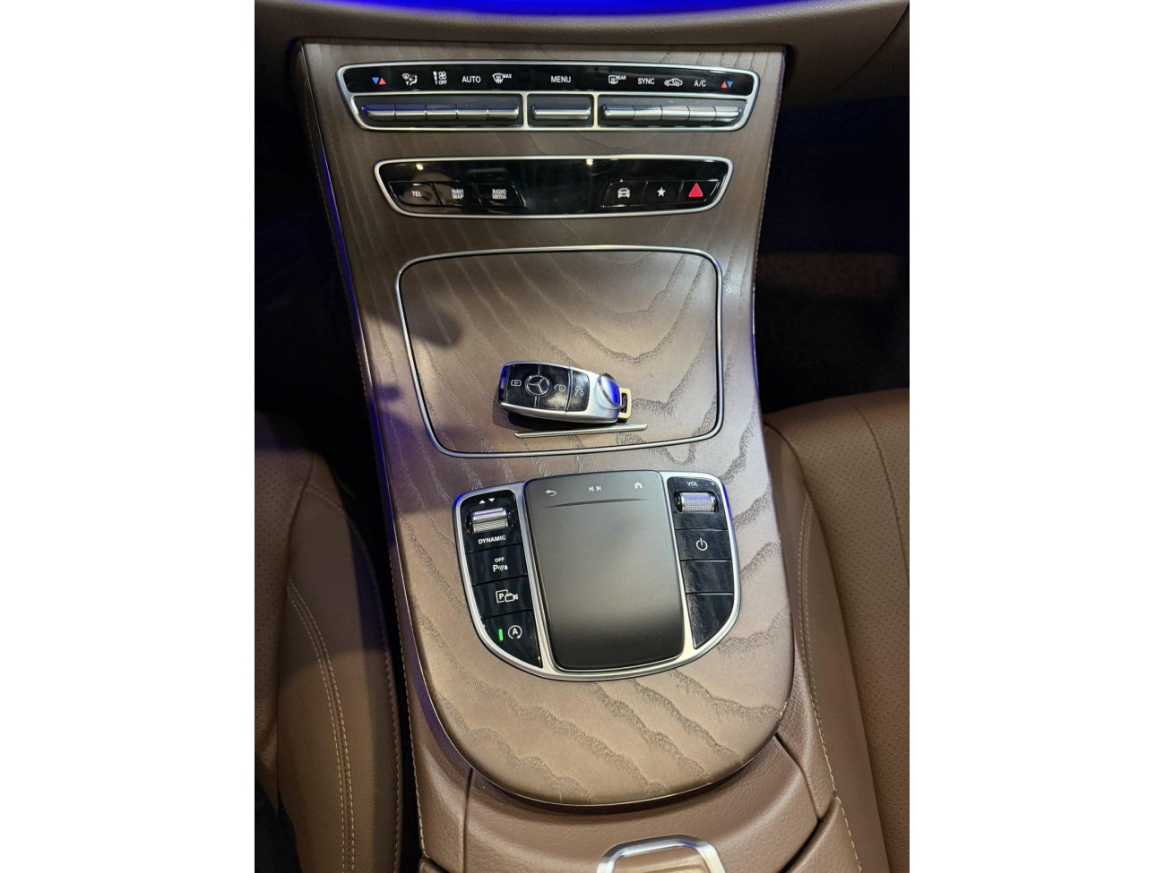 Mercedes-Benz E 300 L 2021