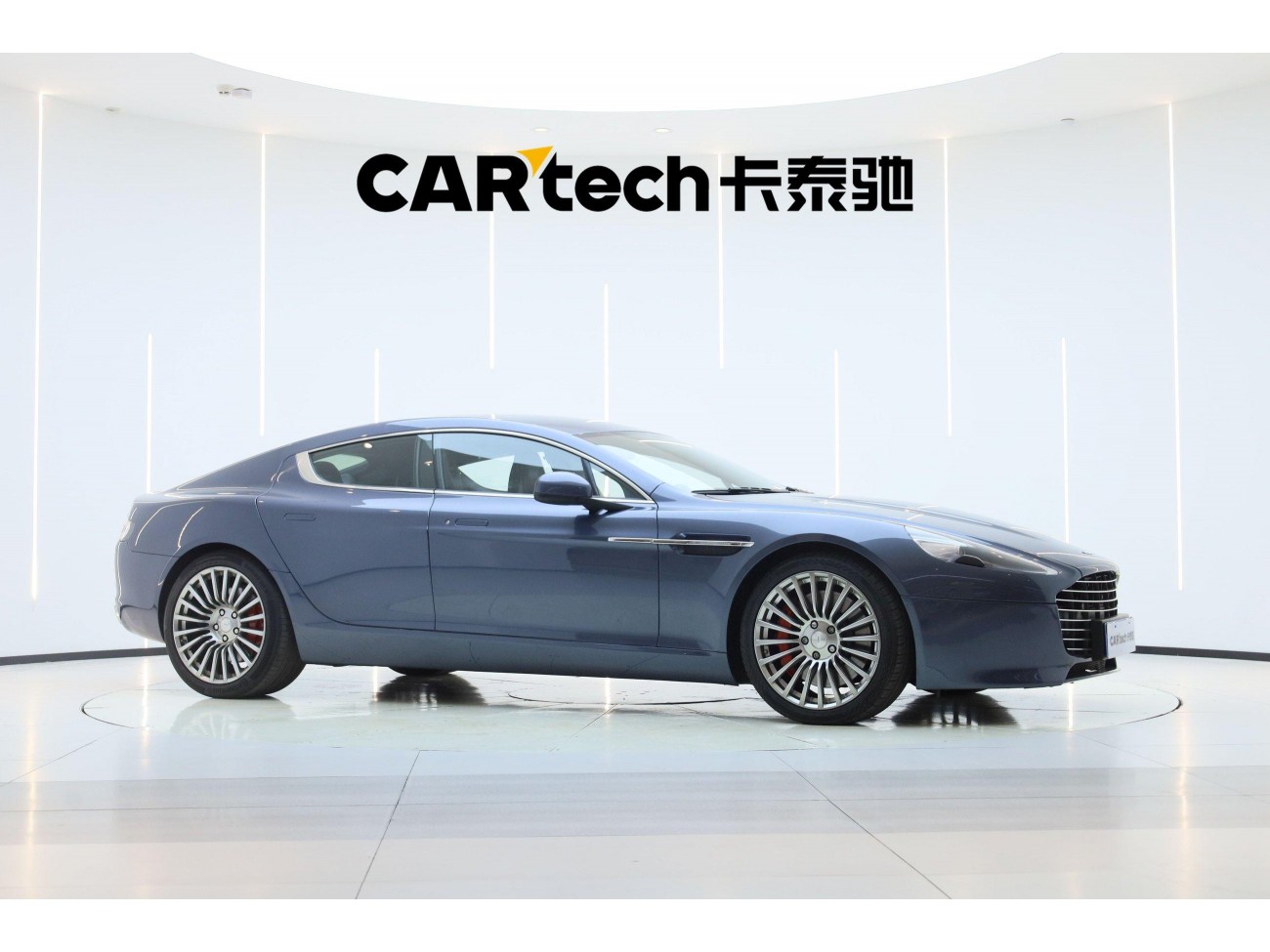 Aston Martin Rapide 2013