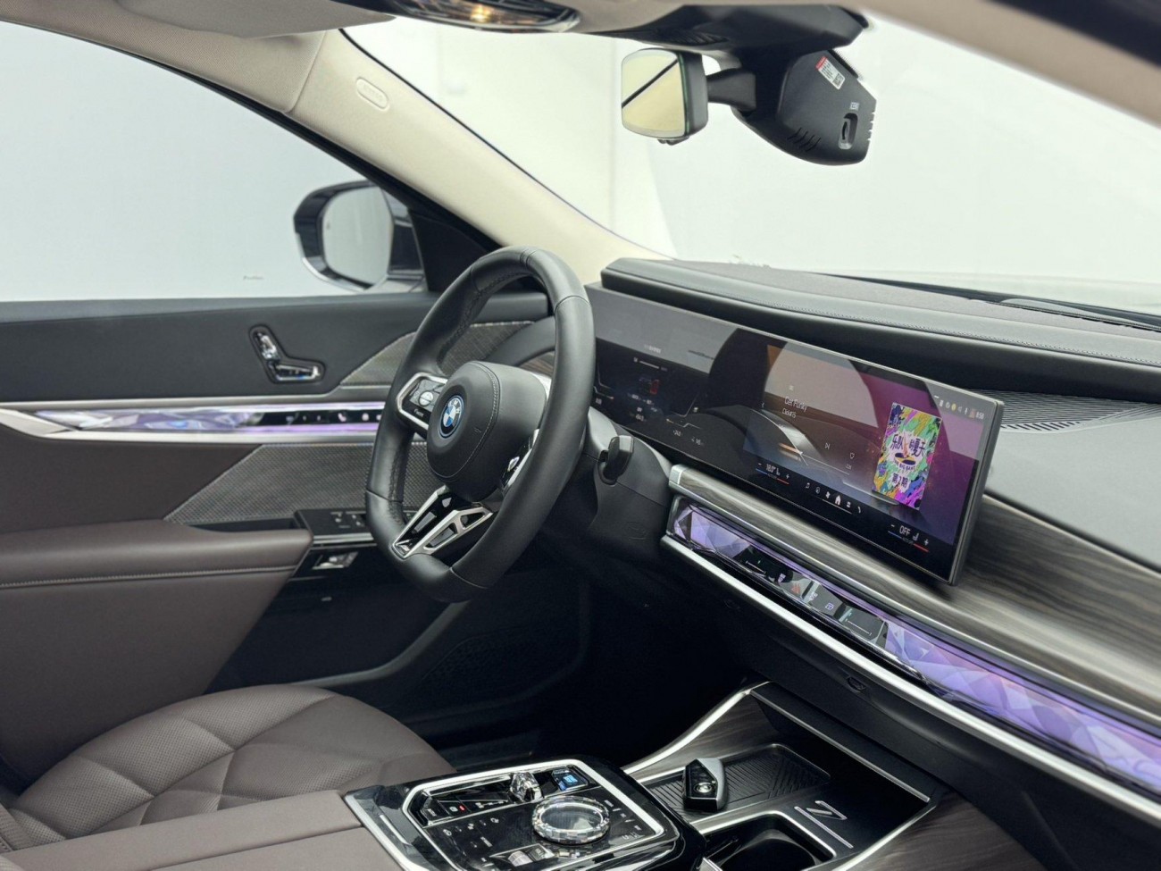 BMW i7 2025