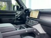 Land Rover Defender 2024