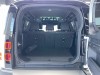 Land Rover Defender 2024