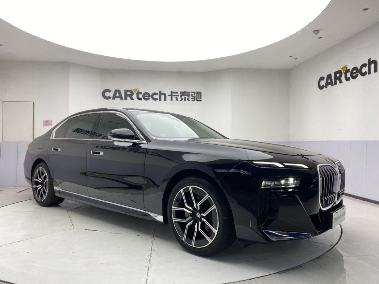 BMW 735Li 2026