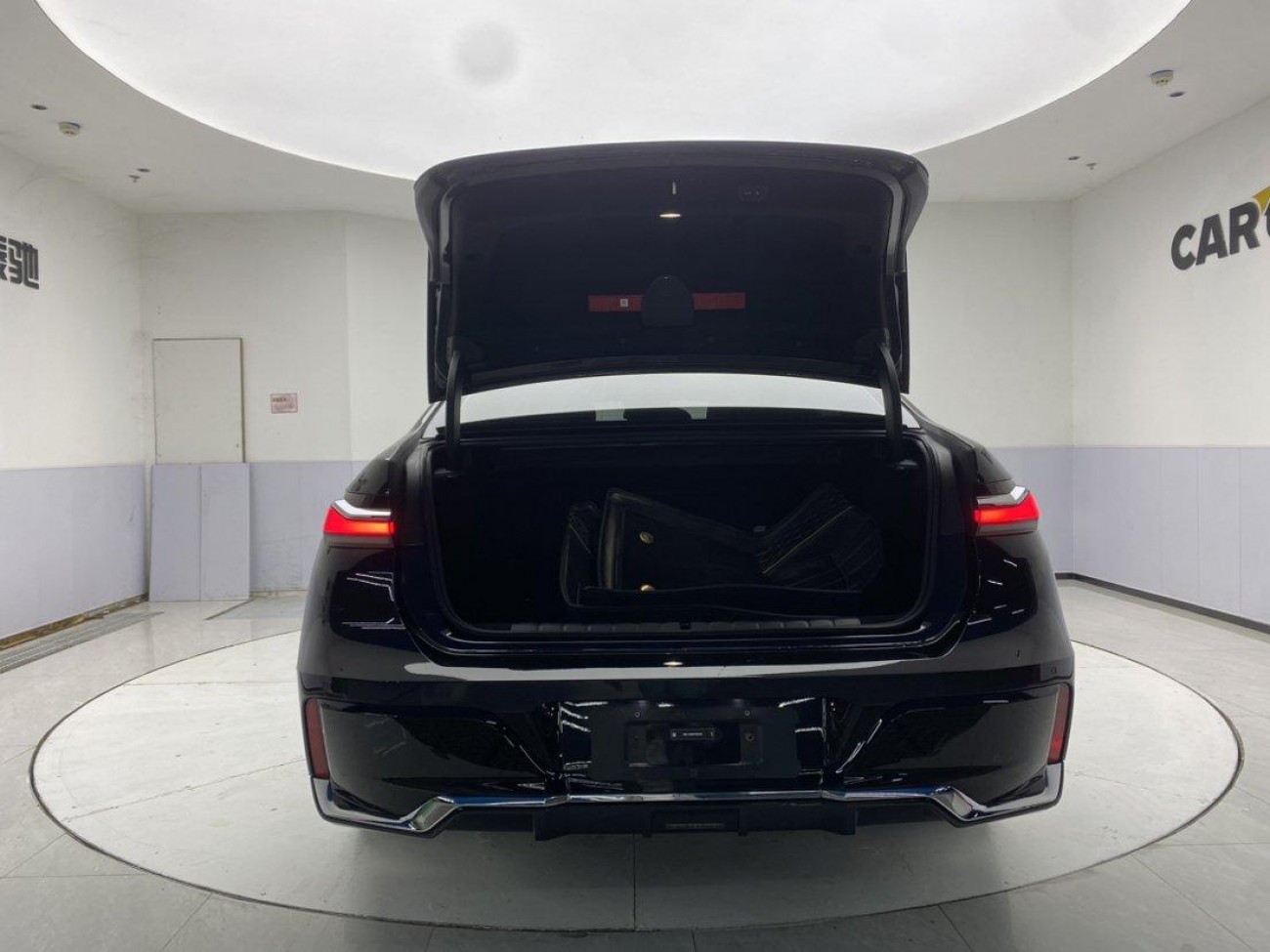 BMW 735Li 2026
