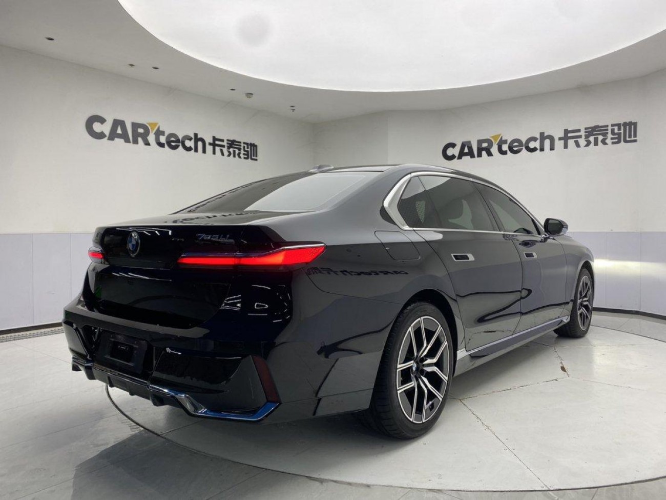 BMW 735Li 2026