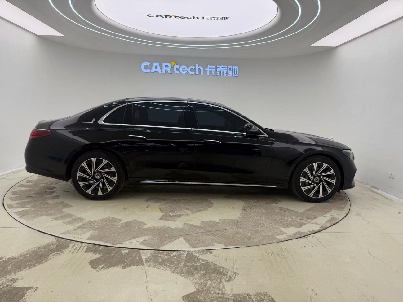 Mercedes-Benz E 300 L 2025