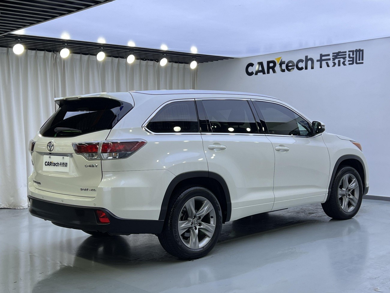 Toyota Highlander 2016