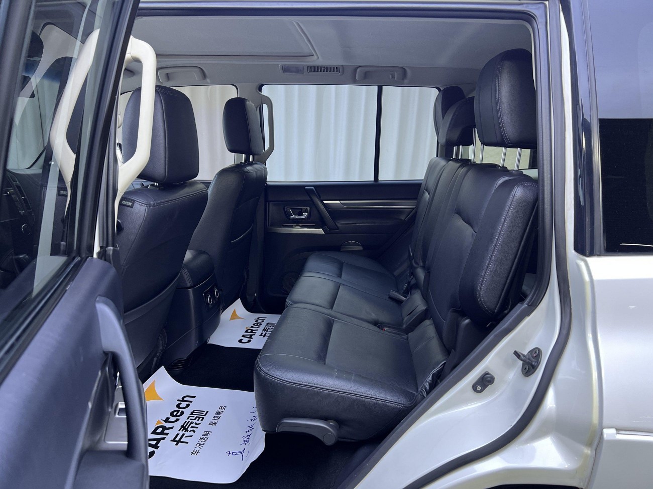 Mitsubishi Pajero 2015