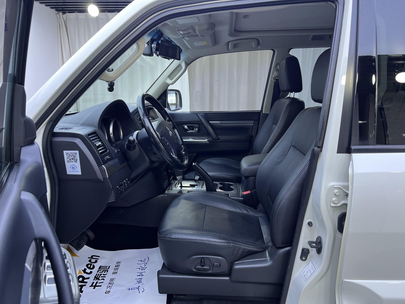 Mitsubishi Pajero 2015