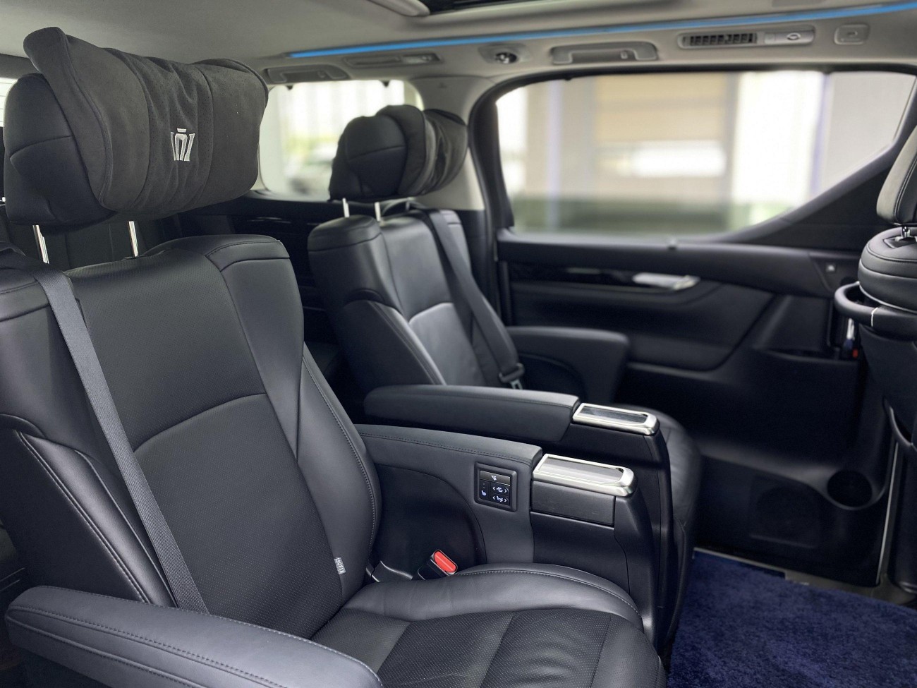 Toyota Vellfire 2023