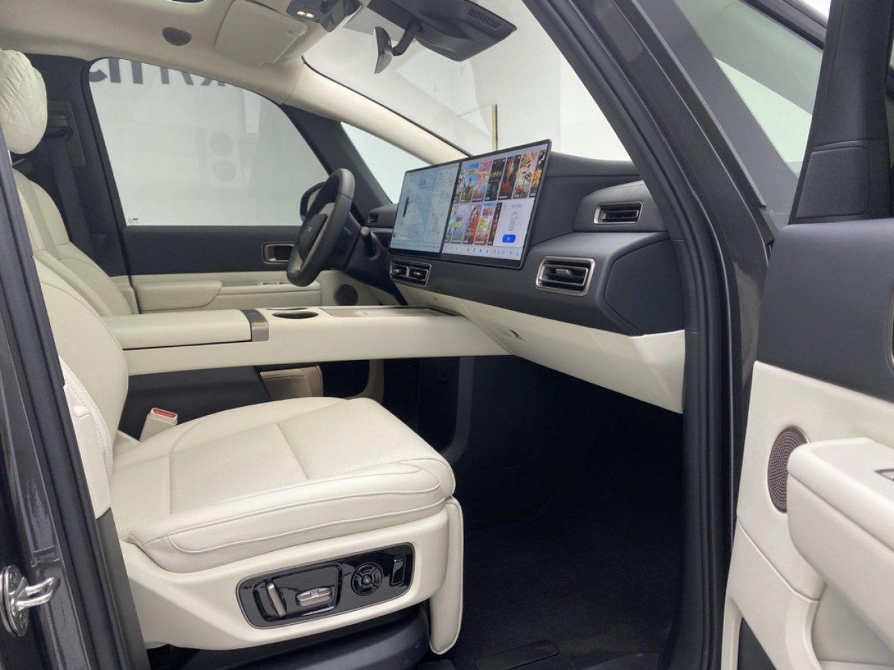 Li Auto MEGA 2025