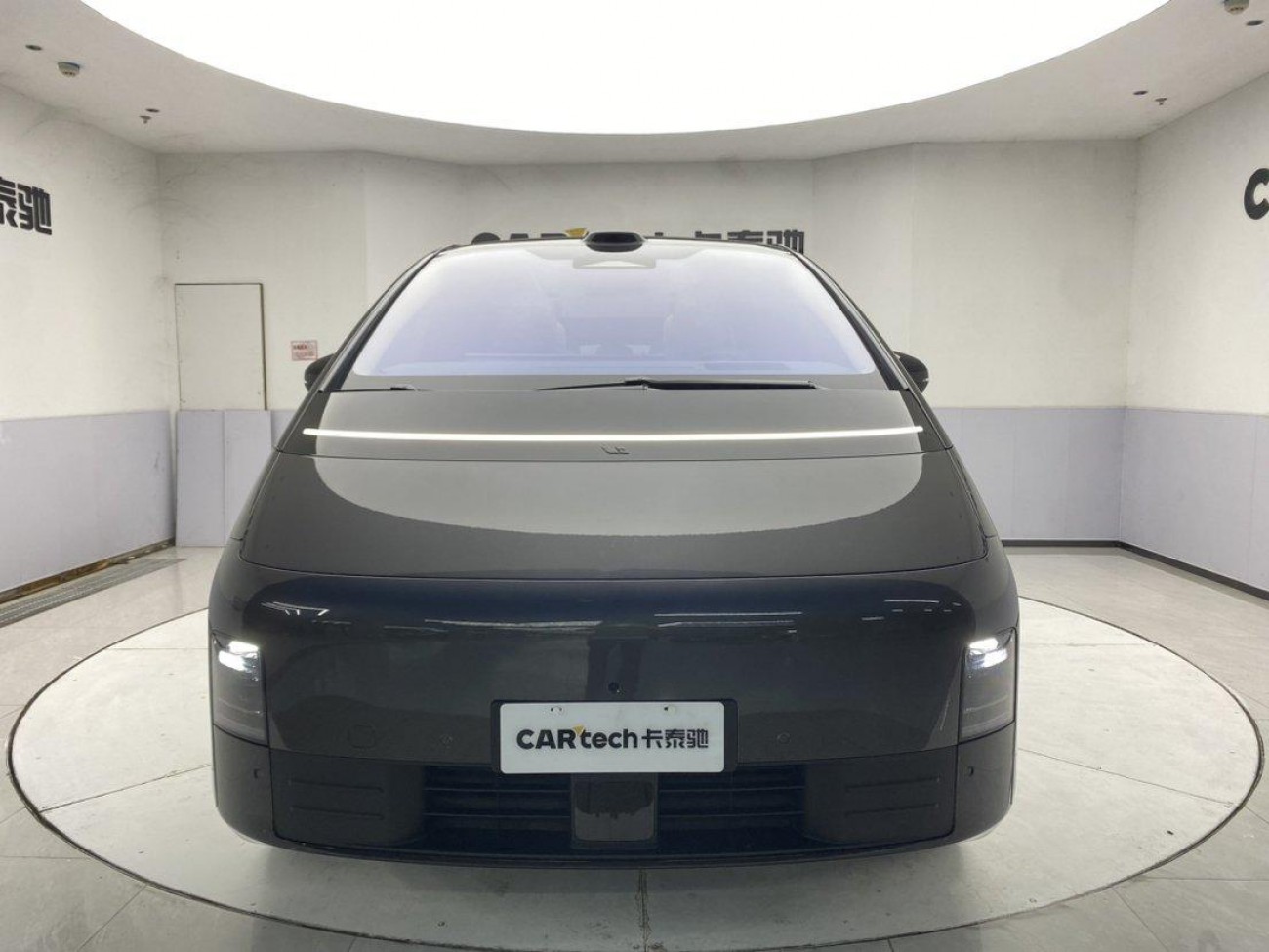 Li Auto MEGA 2025