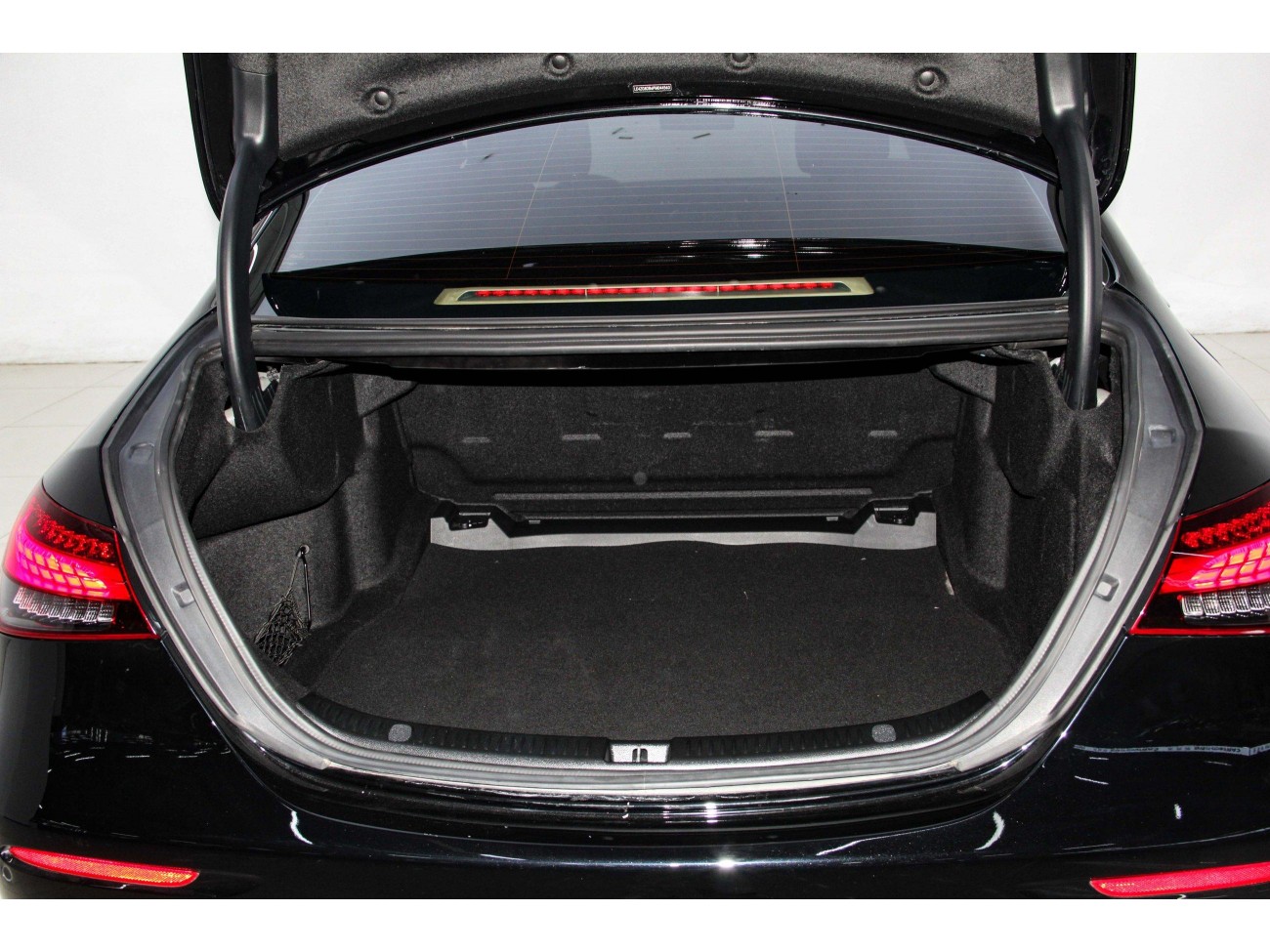 Mercedes-Benz E 300 L 2023