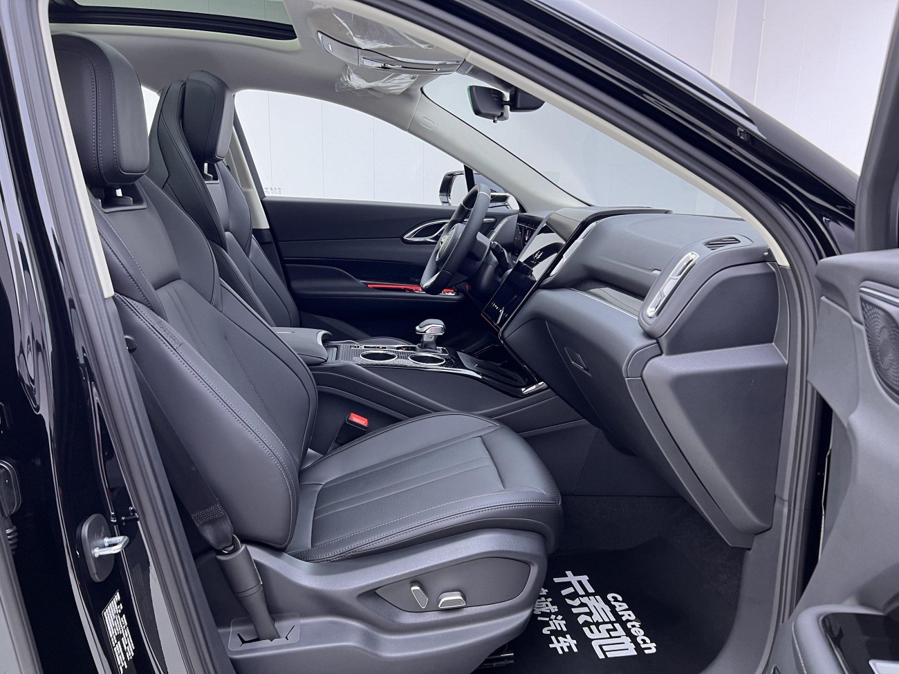 Hongqi HS3 2026