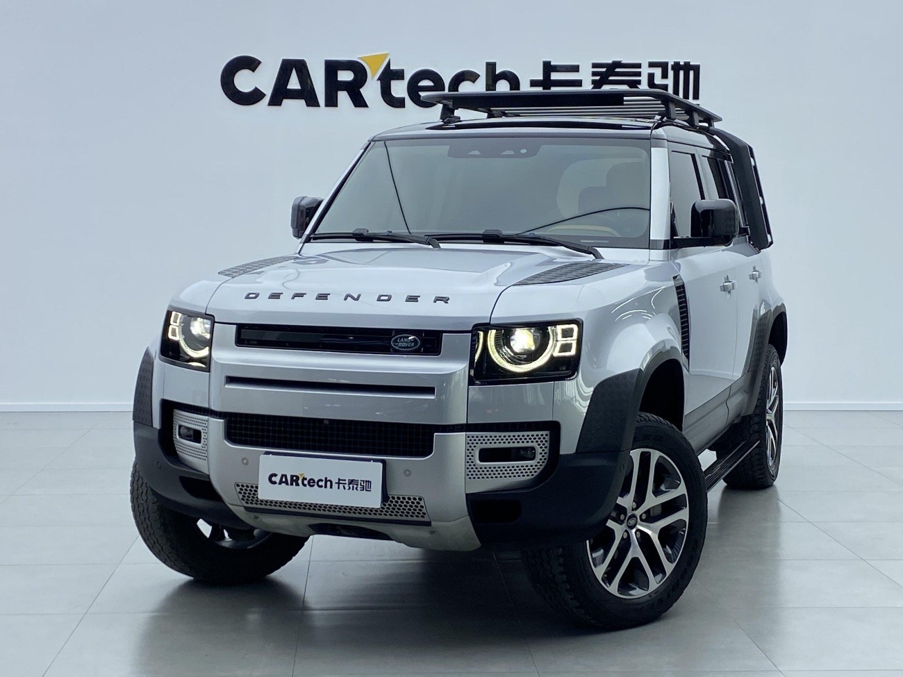 Land Rover Defender 2021