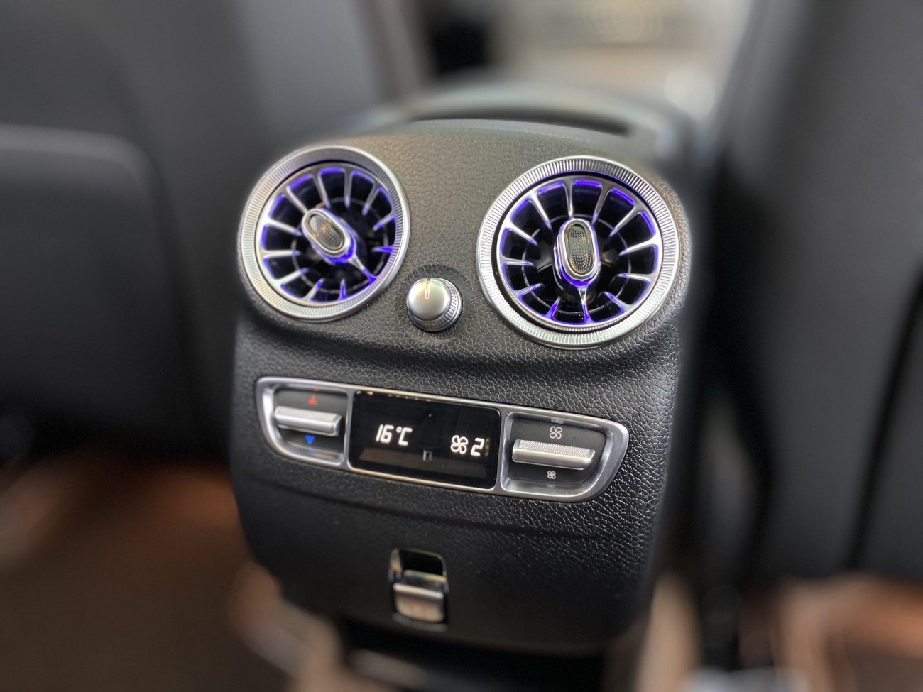 Mercedes-Benz GLC 260 L 2021