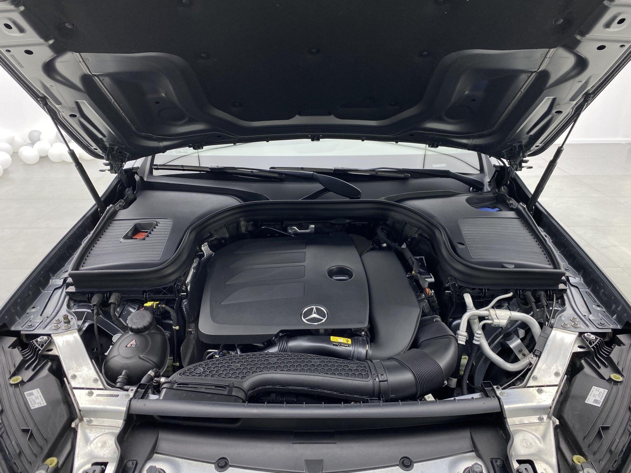 Mercedes-Benz GLC 260 L 2021