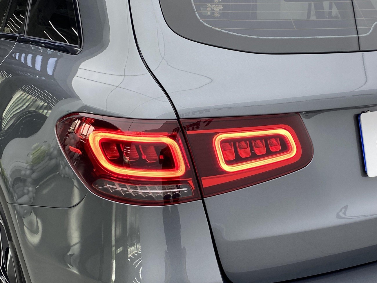 Mercedes-Benz GLC 260 L 2021