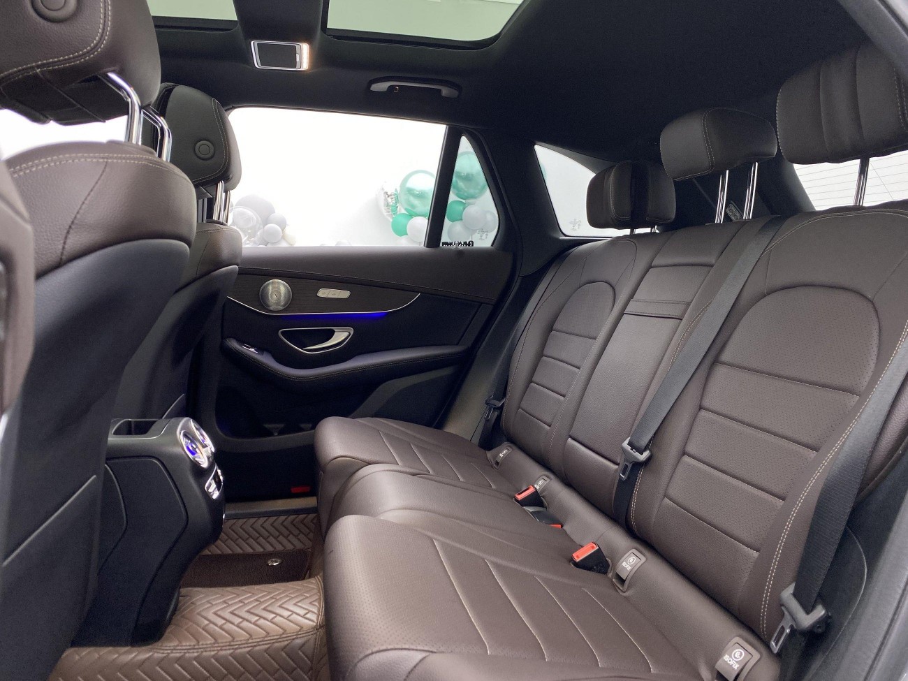 Mercedes-Benz GLC 260 L 2021