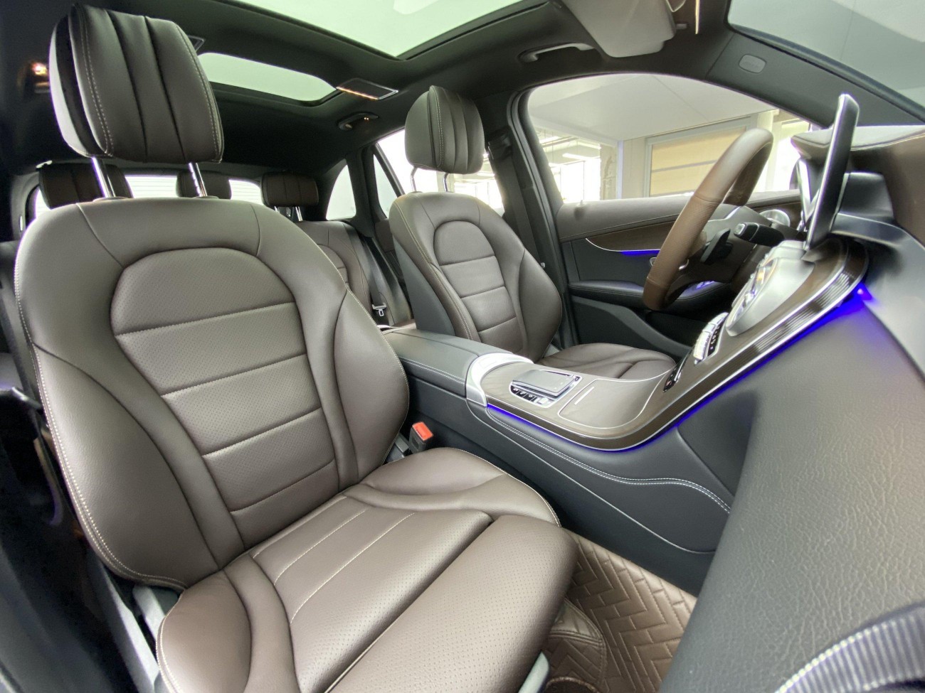 Mercedes-Benz GLC 260 L 2021