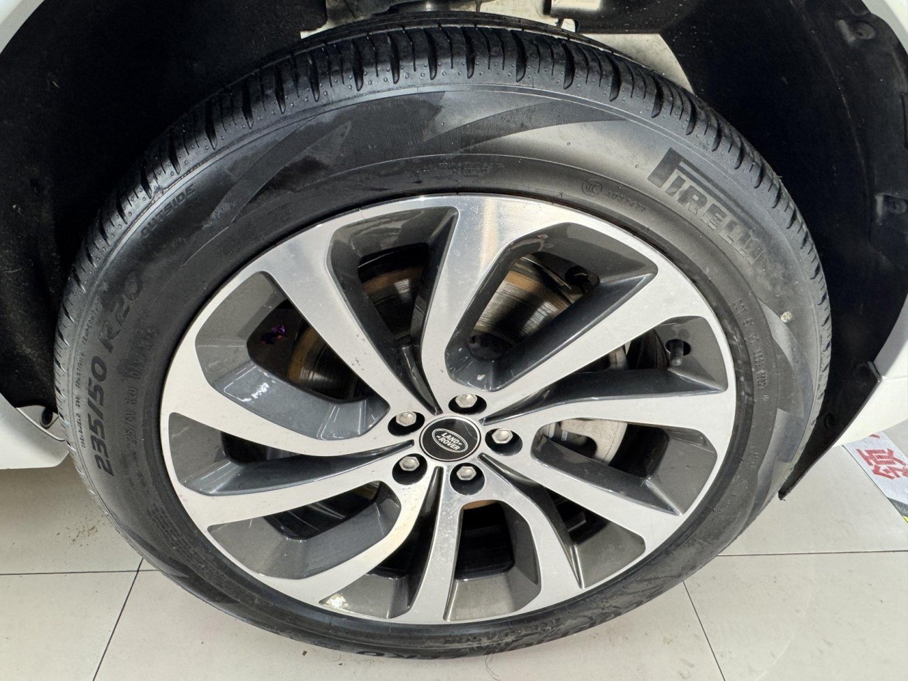 Land Rover Discovery Sport 2023