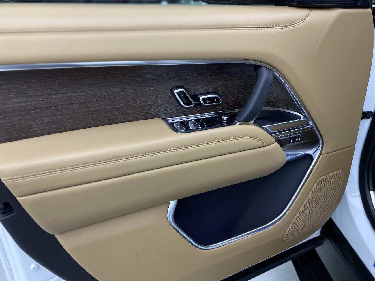 Land Rover Range Rover 2025