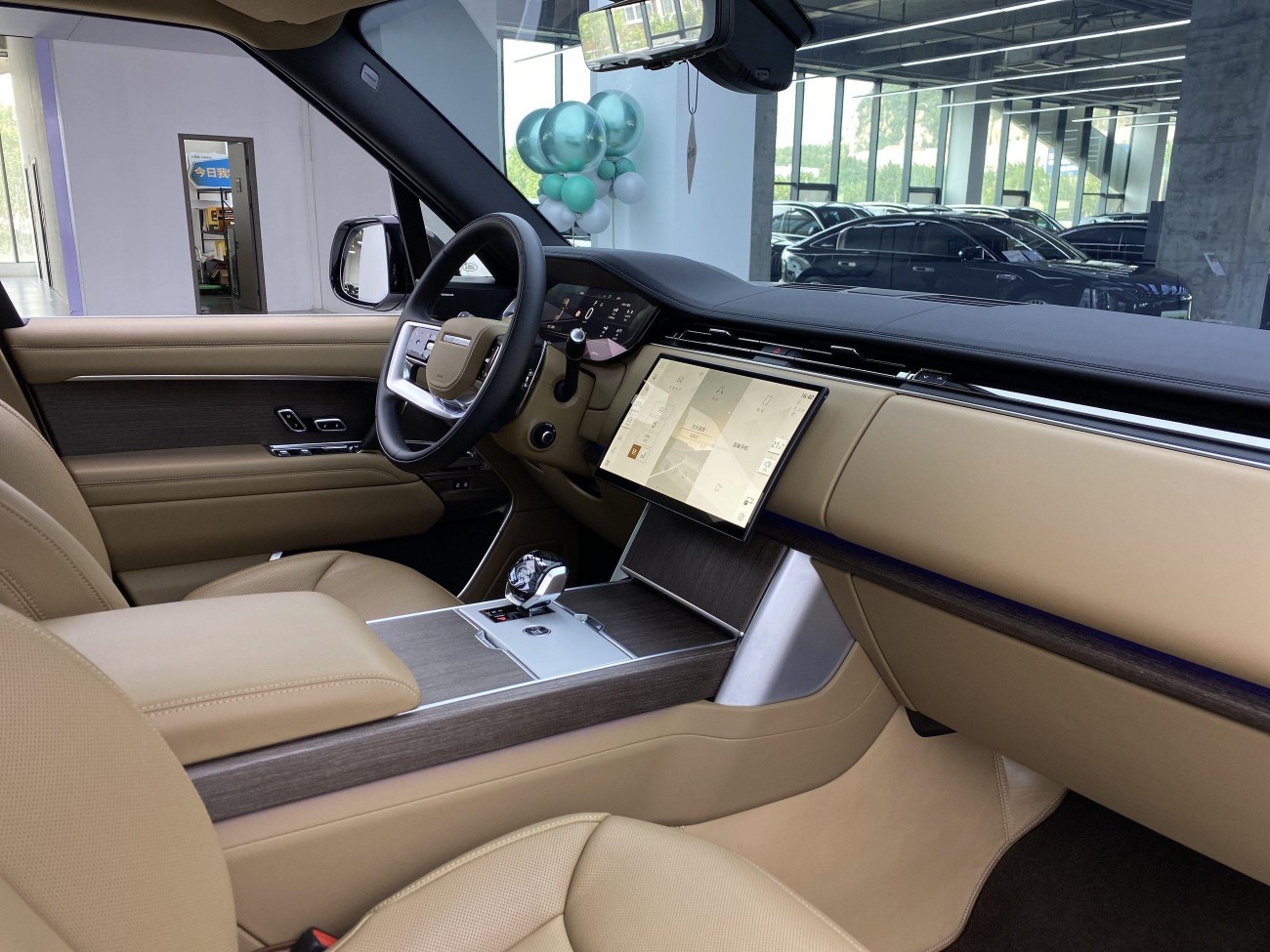 Land Rover Range Rover 2025