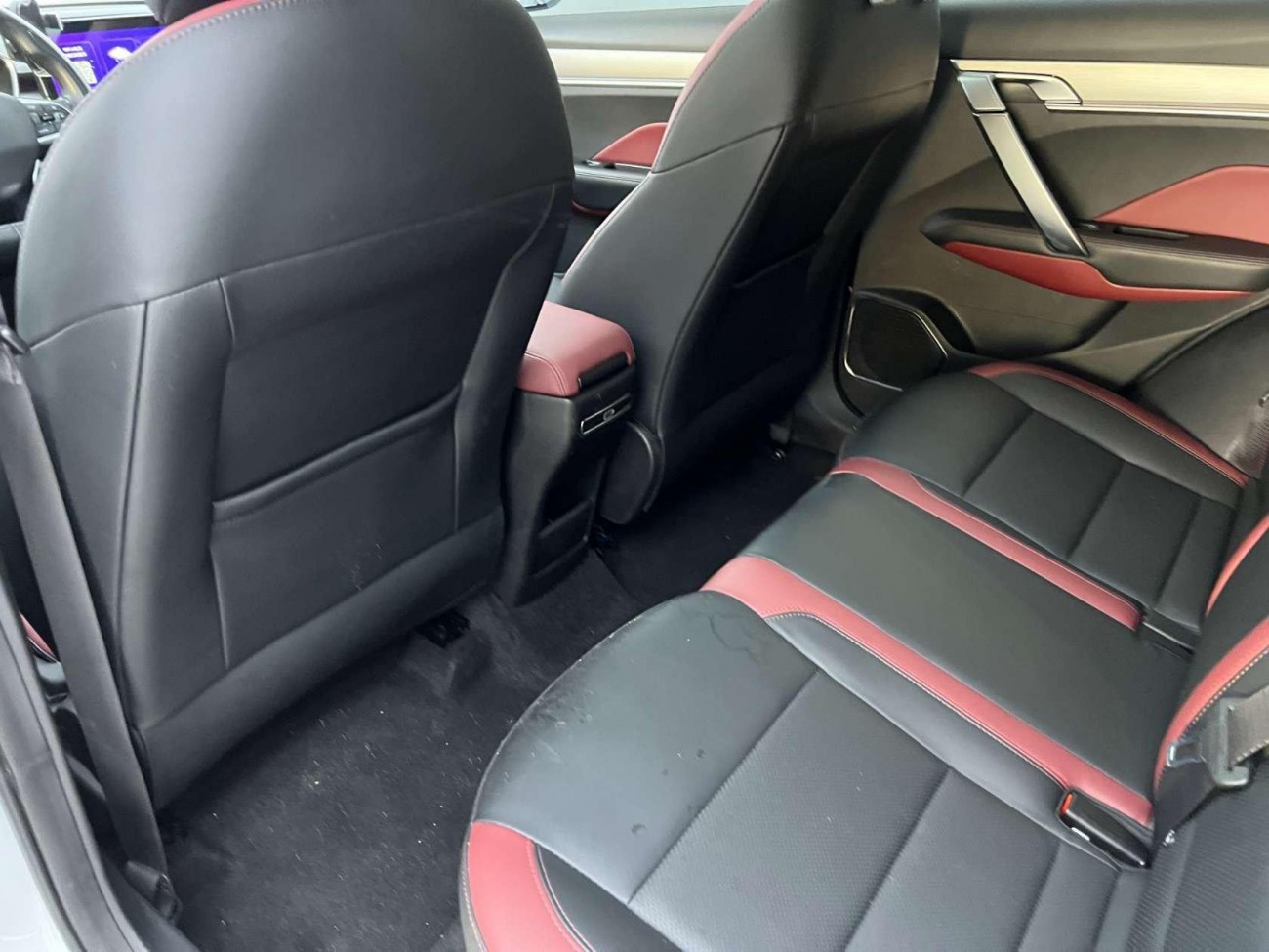 Geely Coolray 2021