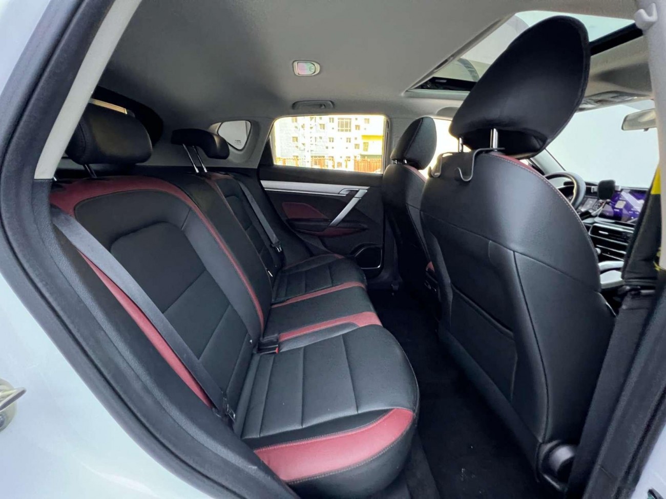 Geely Coolray 2021