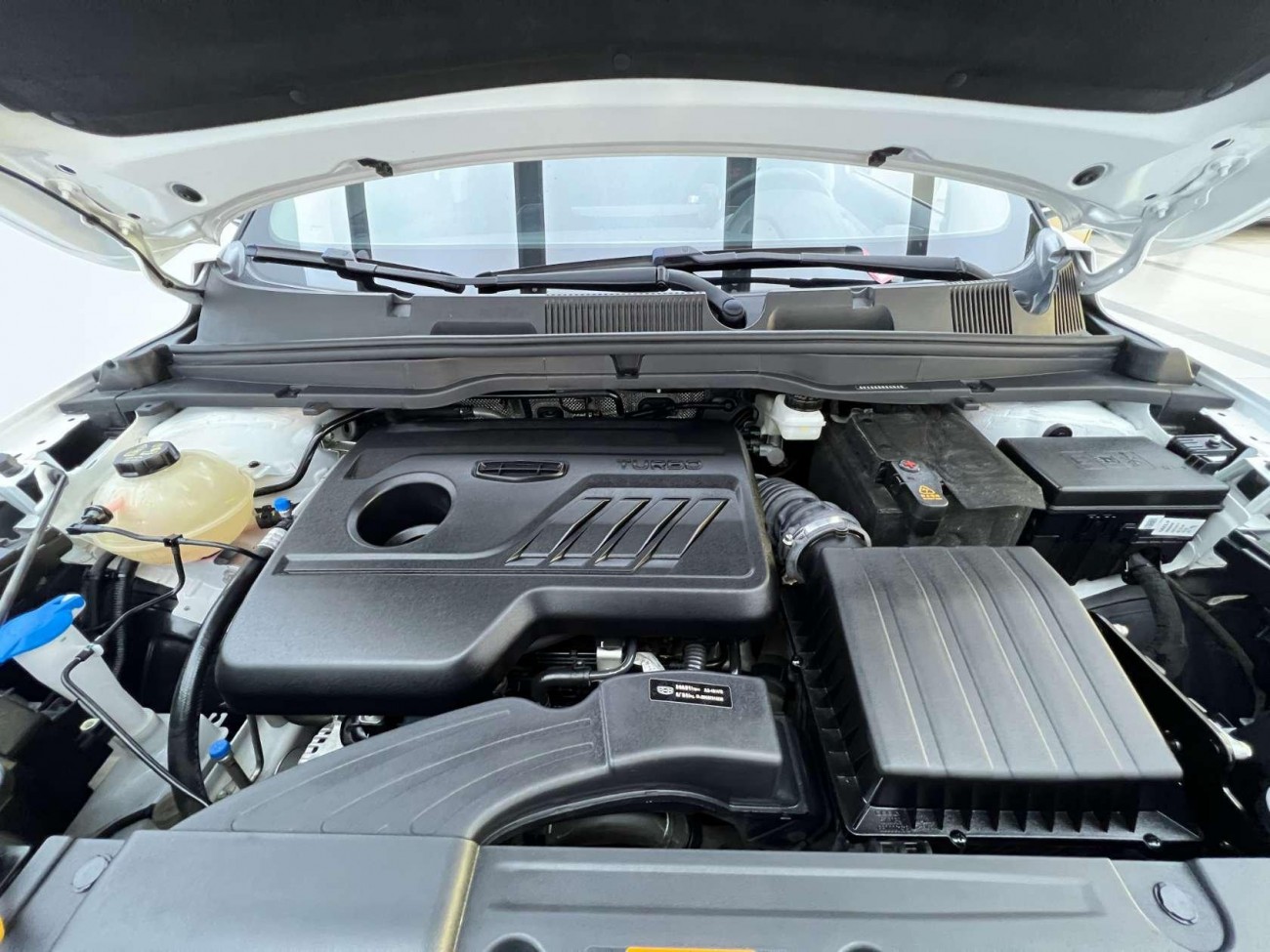 Geely Coolray 2021