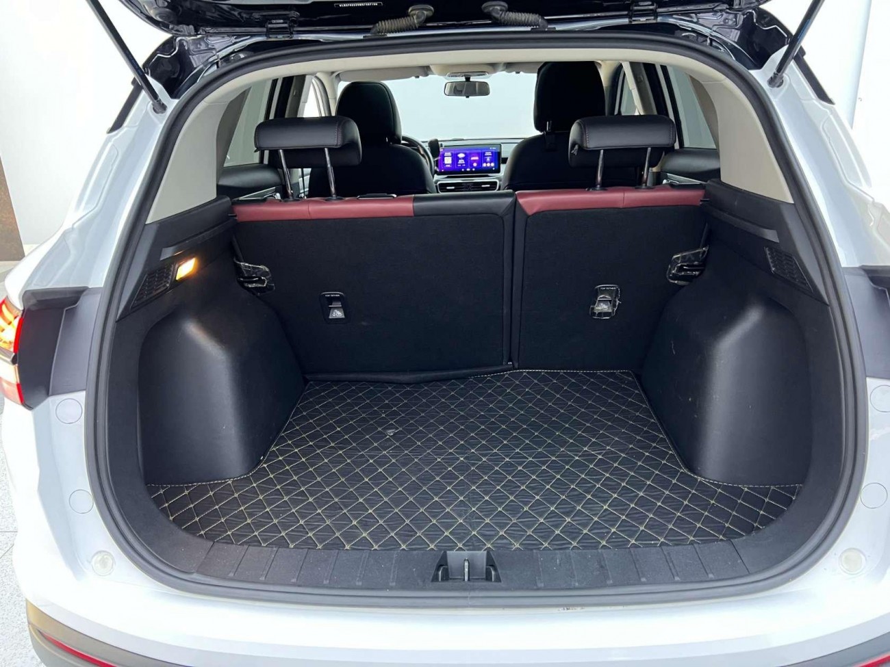 Geely Coolray 2021