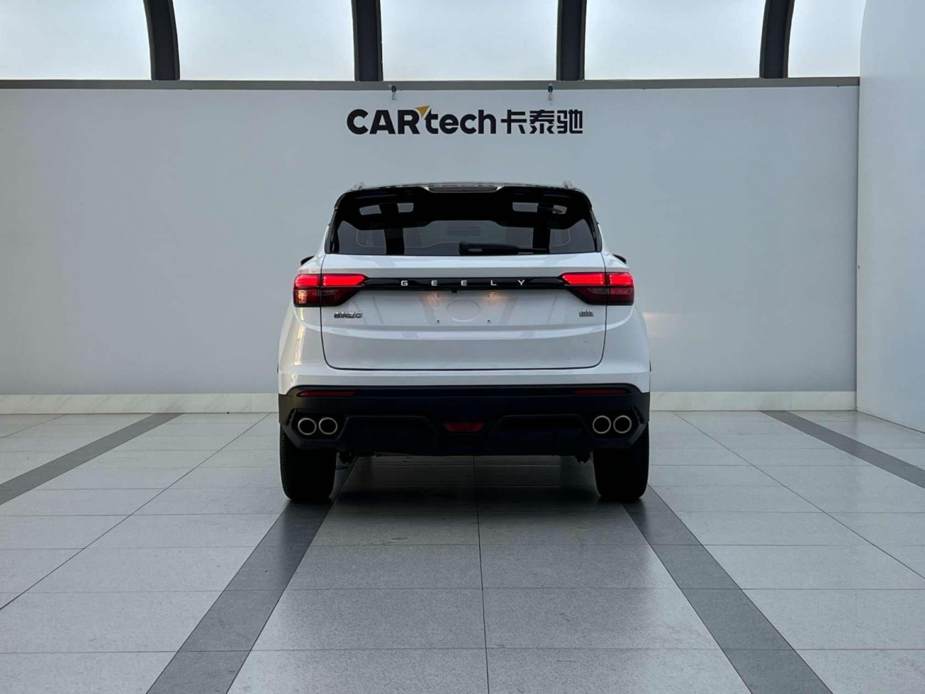 Geely Coolray 2021