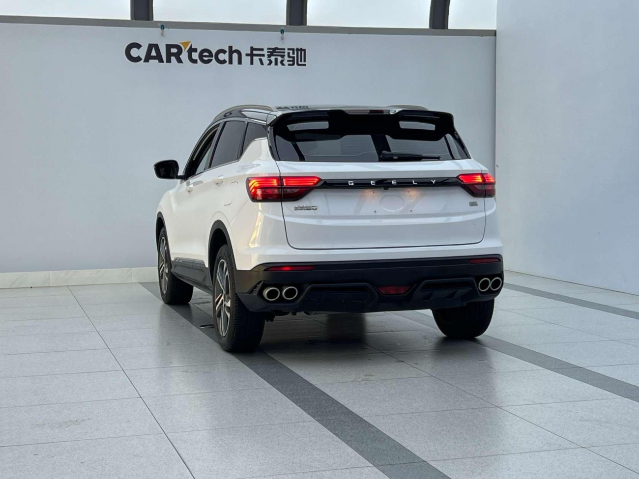 Geely Coolray 2021