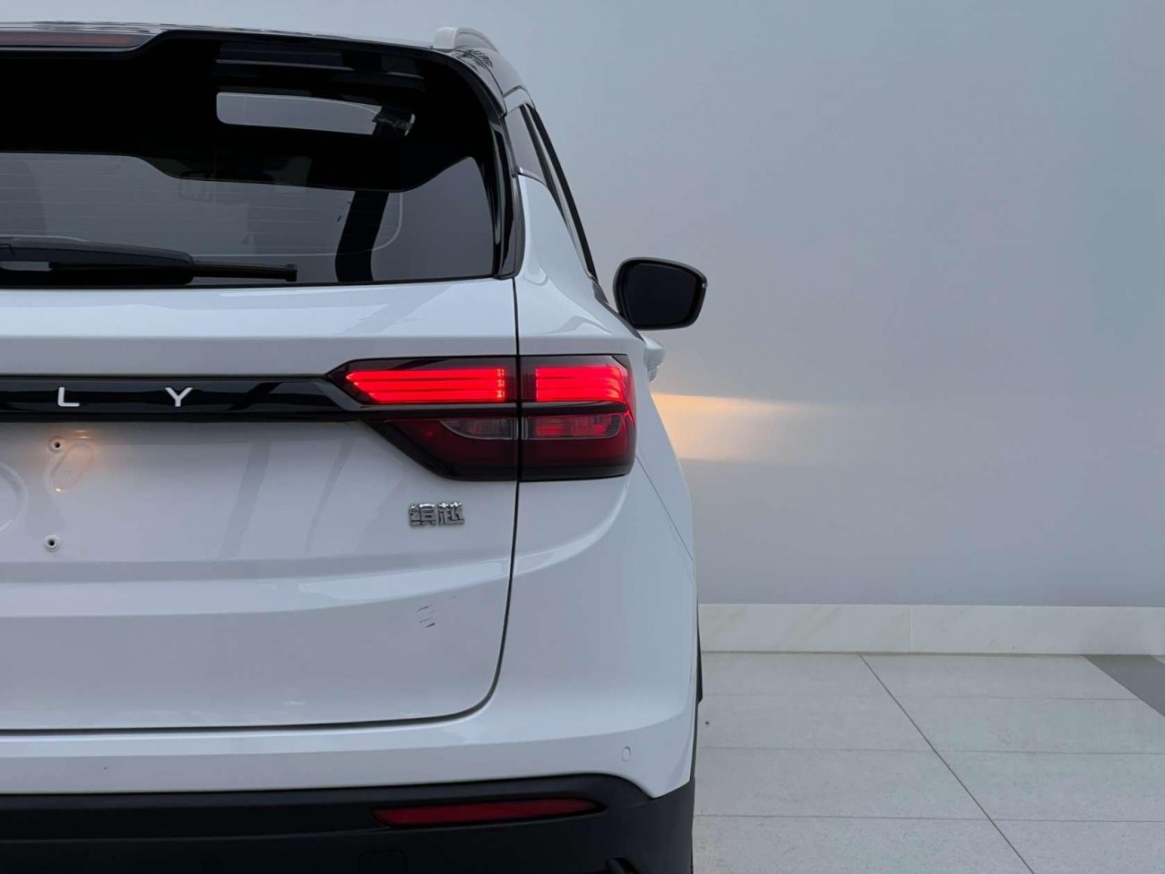 Geely Coolray 2021