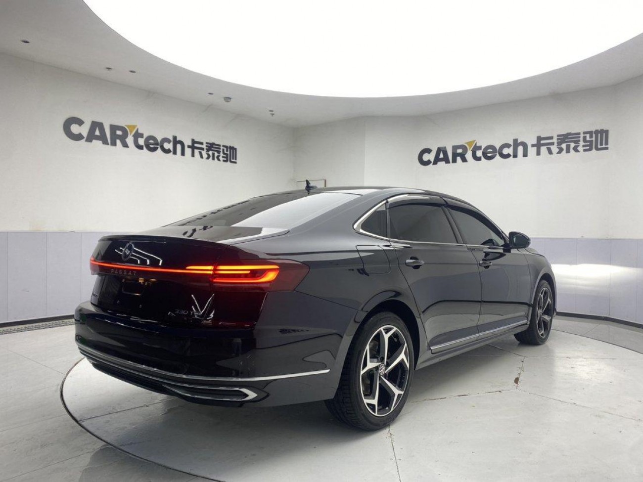 Volkswagen Passat 2024