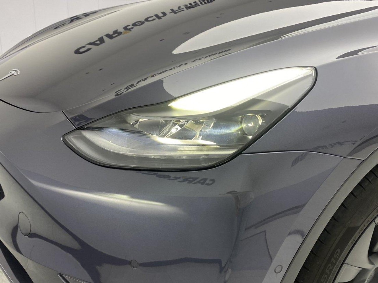 Tesla Model Y 2021