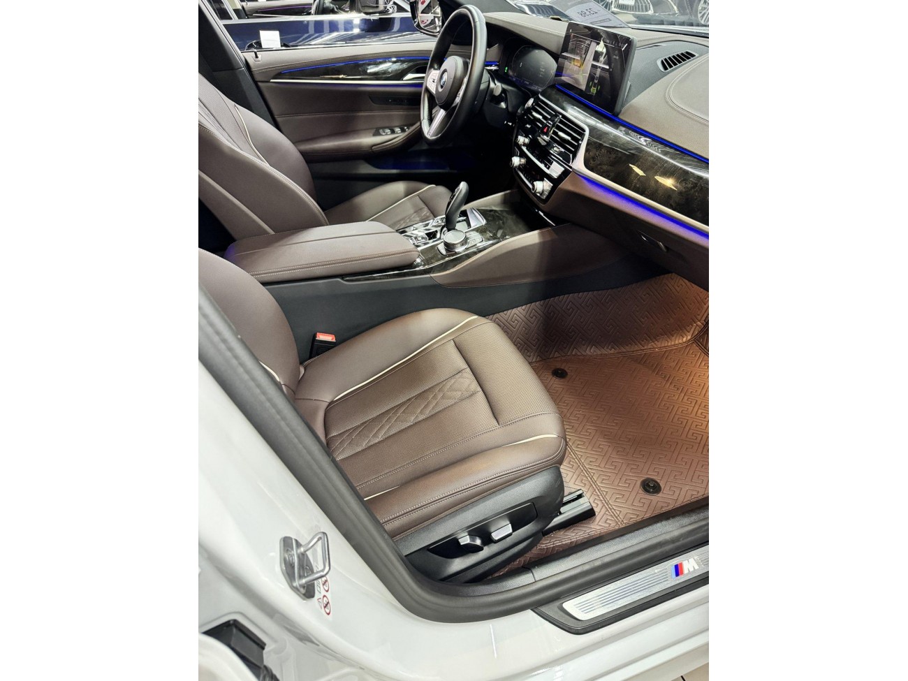 BMW 525Li 2023