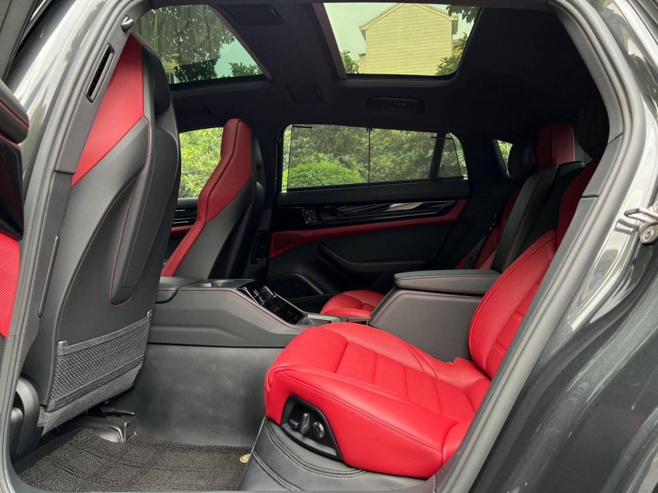 Porsche Panamera 2024
