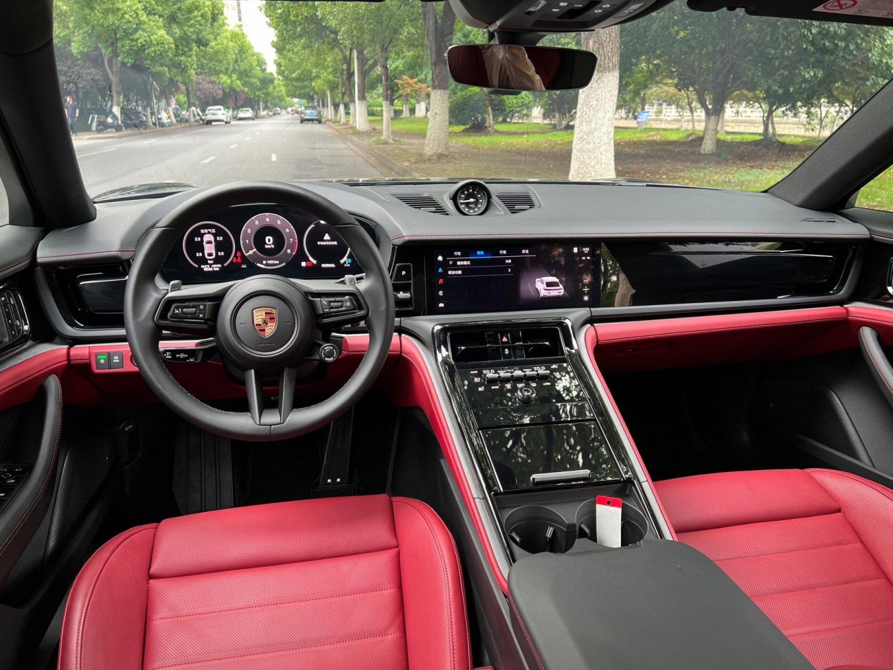 Porsche Panamera 2024