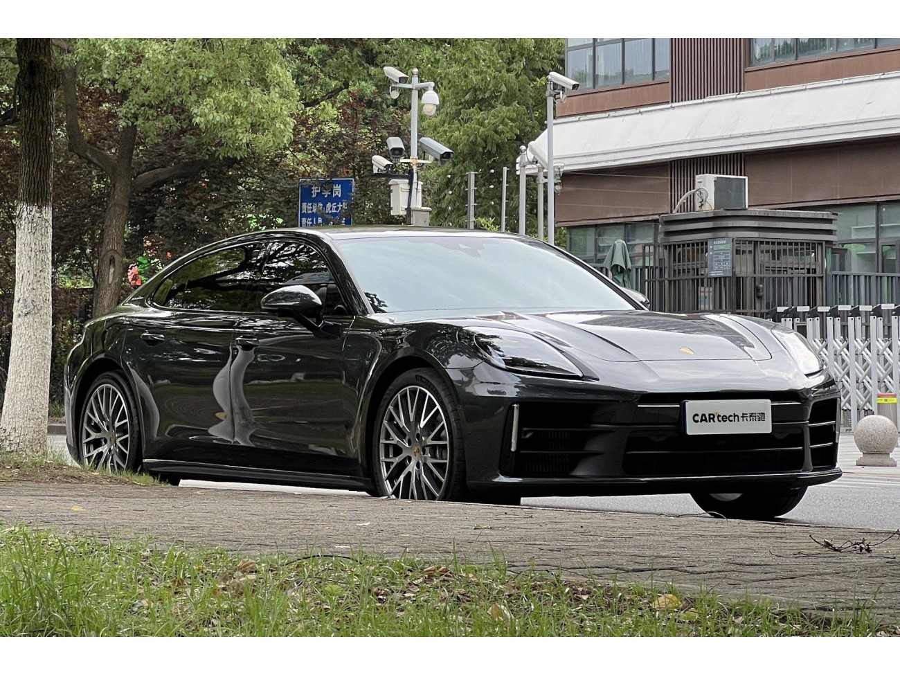 Porsche Panamera 2024