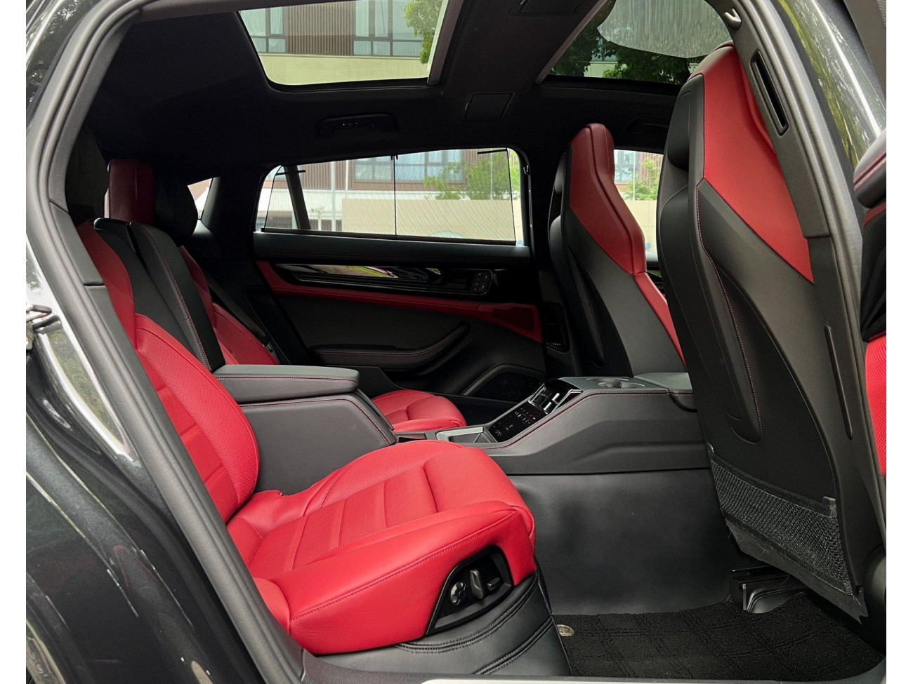 Porsche Panamera 2024