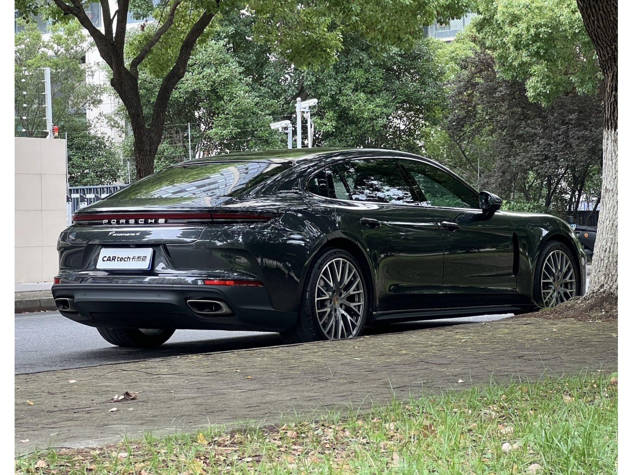Porsche Panamera 2024