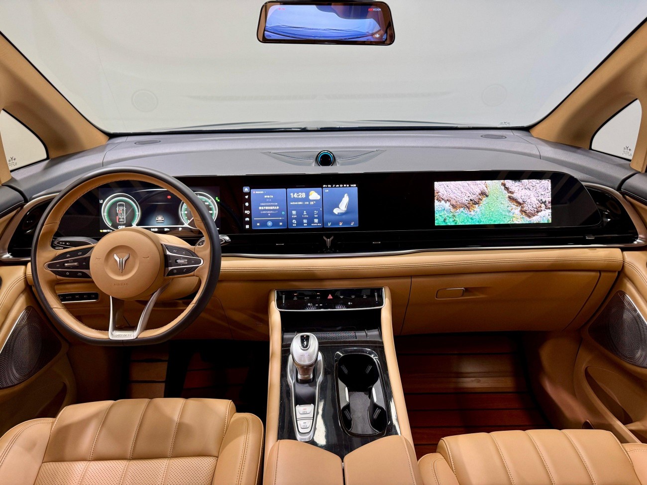 Voyah Dreamer 2024