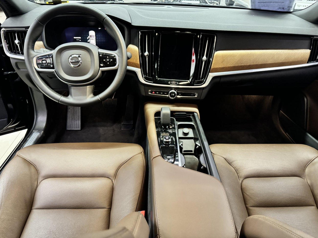 Volvo S90 2024