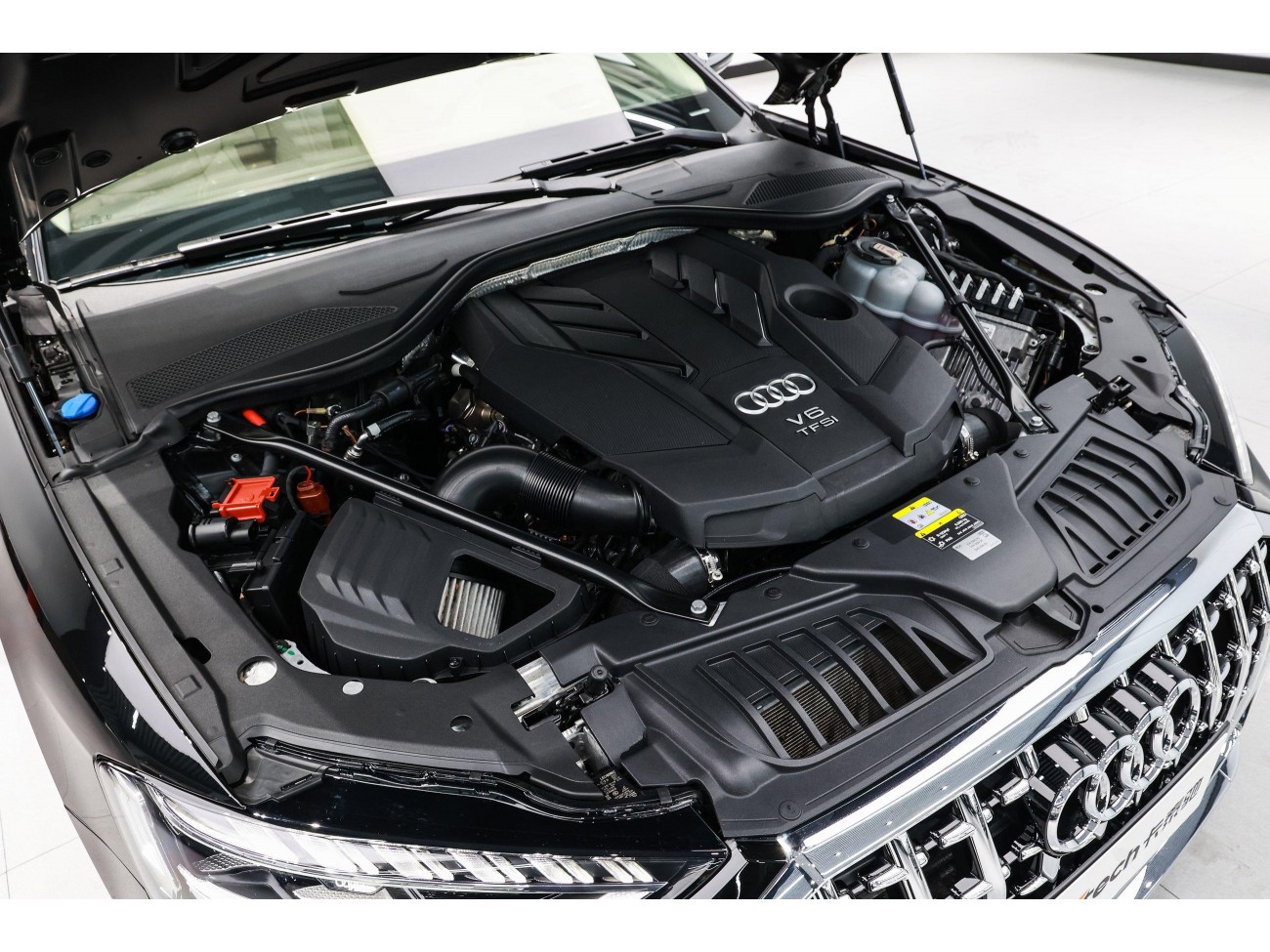 Audi A8L 2023