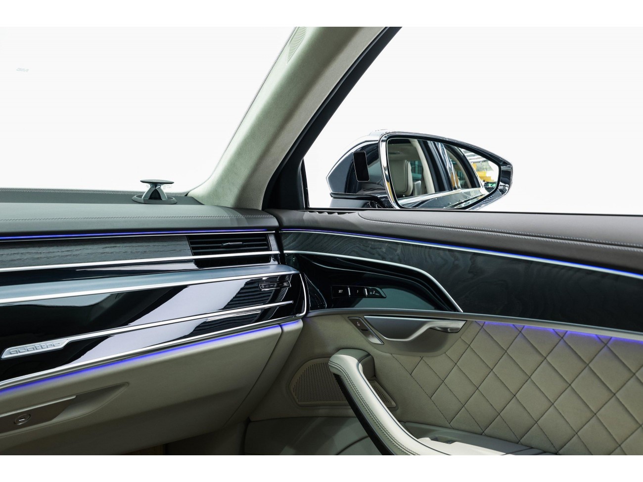 Audi A8L 2023