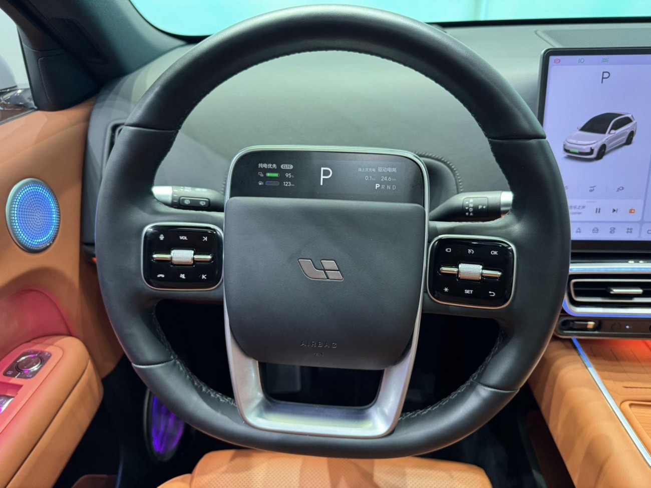 Li Auto L6 2025