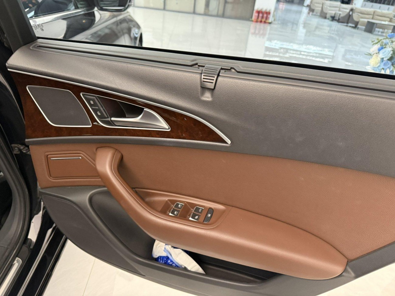 Audi A6L 30 2015