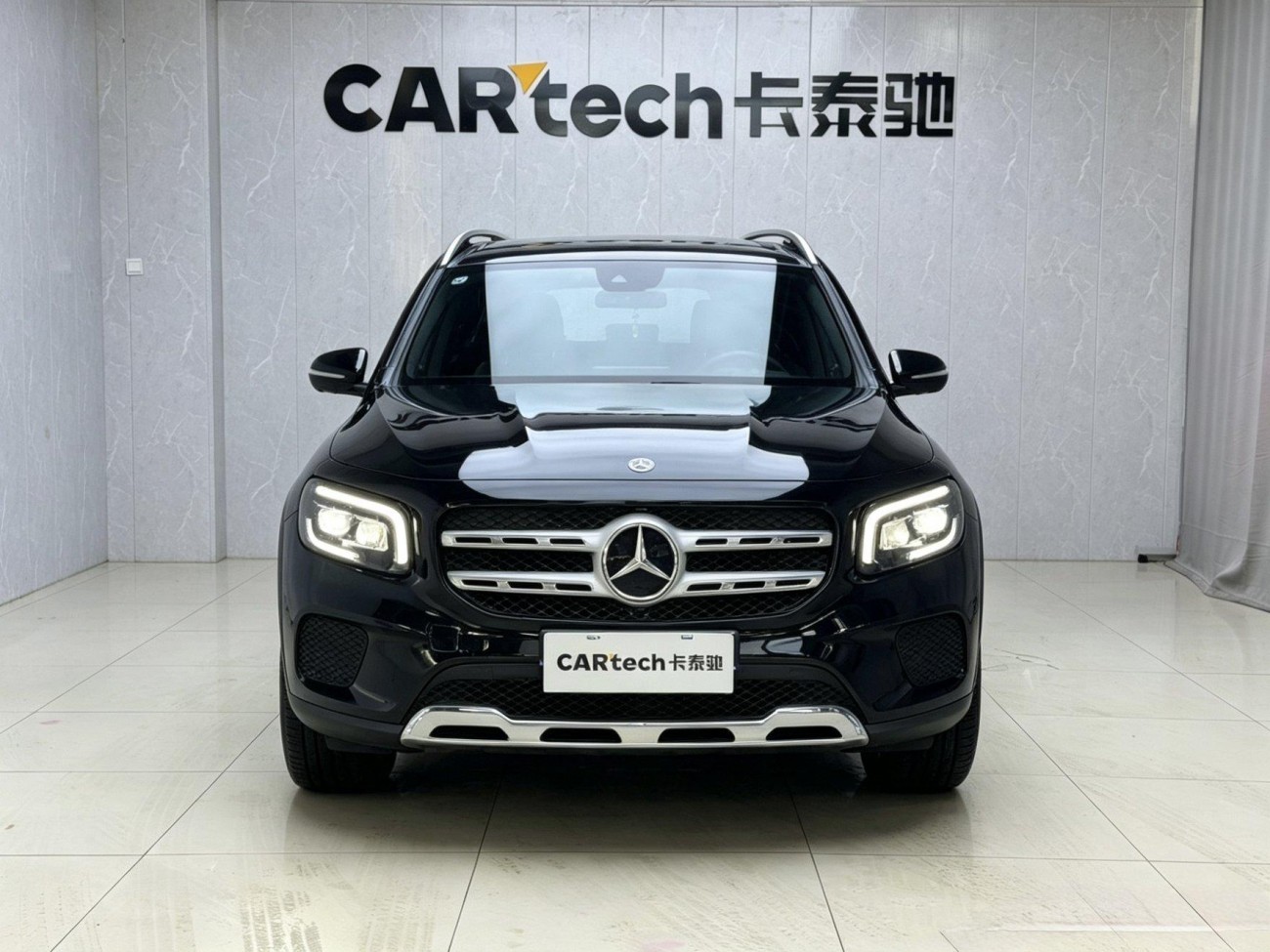 Mercedes-Benz GLB 2023