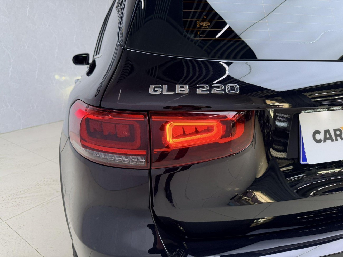 Mercedes-Benz GLB 2023